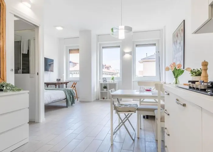 Joivy Bright Studio For 3 Near Porta Romana And Ied